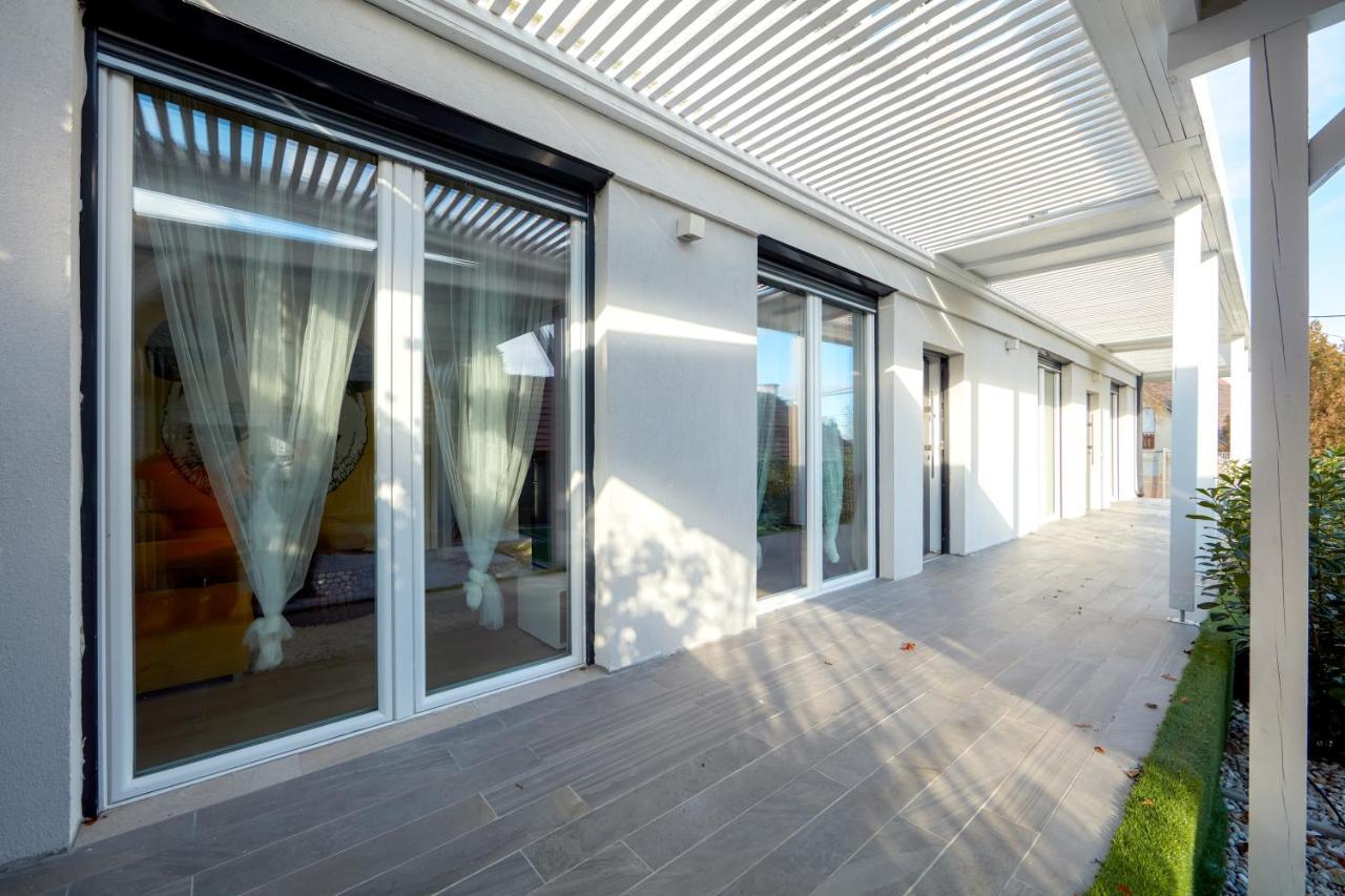 A9 Luxury Balatonudvari Villa Luaran gambar